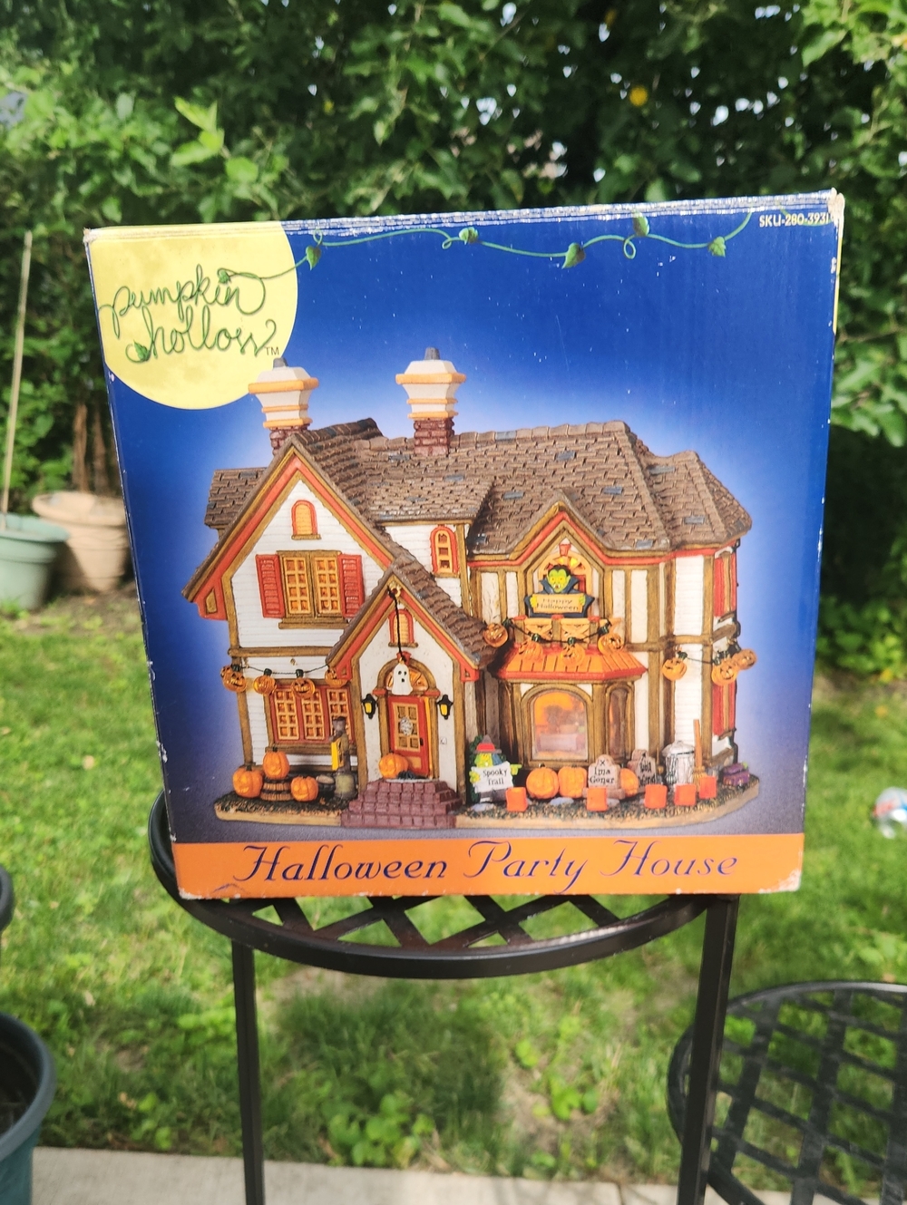 Vintage 2004, Halloween, Pumpkin Hollow, Party HouseVintage 2004, Halloween, Pum